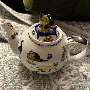 Paul Cardew cat tea Cat-Themed porcelain Teapot with Lid 48 oz.